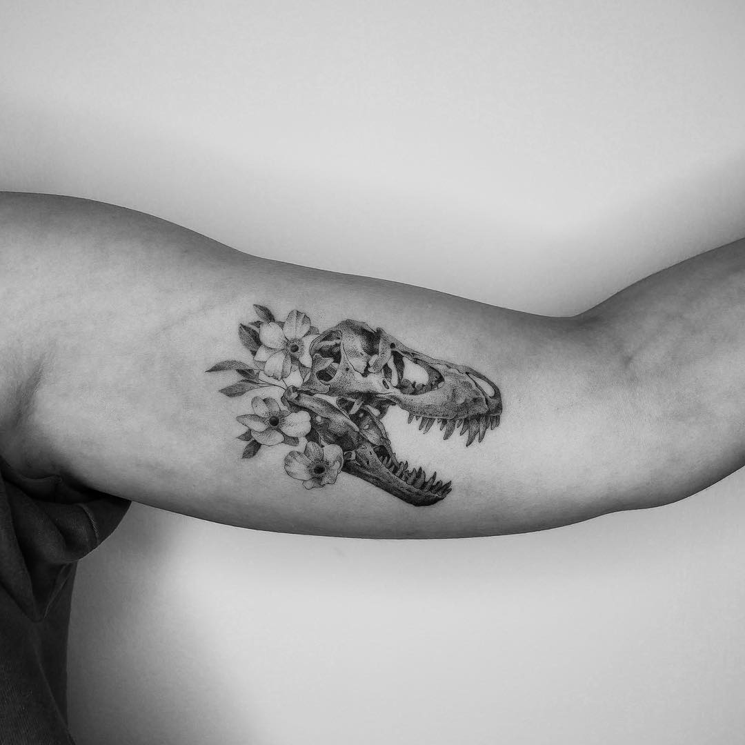 Dani Sanz T-rex skull Tattoo